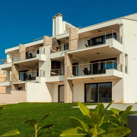 Kudec By El-pi Tours Apartmán *